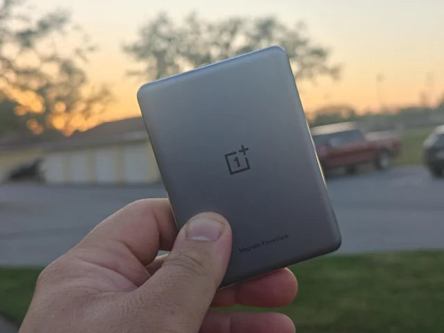 plus Magnetic Power Bank 5000mAh Energy Ultra-Fine External Battery with QI Wireless Charging