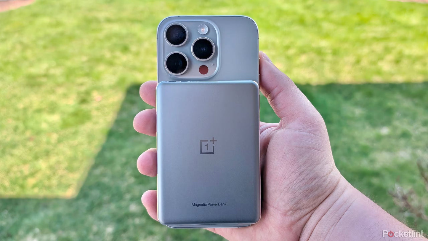 plus Magnetic Power Bank 5000mAh Energy Ultra-Fine External Battery with QI Wireless Charging